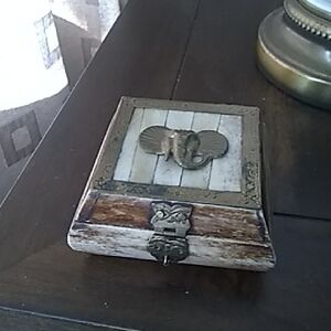 Elephant Design Jewelry Organizer Box - Brown and Gold